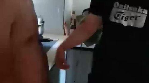 娱乐吃瓜酱男子分娩